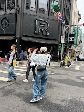 「thisisneverthat（ディスイズネバーザット）のアイテム（キャップ）」を使った、れ み れ みさん（レディース・158cm）の秋コーディネート