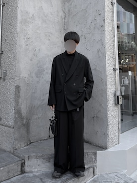 「アイテム（Tシャツ/カットソー、ブラック系）」を使った、Ryuさん（メンズ・180cm）の冬コーディネート