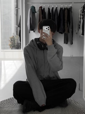 「アイテム（スウェットパンツ）」を使った、Ryuさん（メンズ・180cm）の冬コーディネート