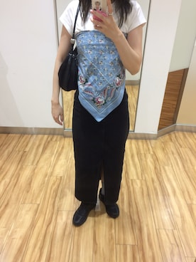 「アイテム（デニムスカート）」を使った、𝙝𝙖𝙧𝙪𝙠𝙖さん（レディース・169cm）の秋コーディネート
