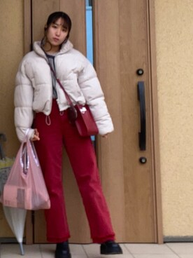 「アイテム（デニムパンツ、レッド系）」を使った、ChEsiiiiiIiiさん（レディース・159cm）の冬コーディネート