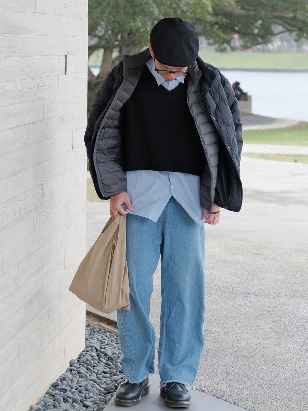 「休日スタイル、冬コーデ、ootd、冬、今日のコーデ、カジュアル、niko and ...、UNIQLO、MUJI、JINS」｜「niko and...のアイテム（バッグ、ベージュ系）」を使った、陳さん（メンズ・171cm）の冬コーディネートの1枚目の写真