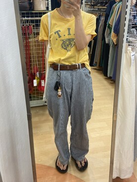 「usedのアイテム（Tシャツ/カットソー、イエロー系）」を使った、rumiさん（レディース・160cm）の夏コーディネート