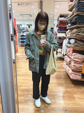 「YOUSED（ユーズド）のアイテム（カーゴパンツ、ブラック系）」を使った、rumiさん（レディース・160cm）の冬コーディネート