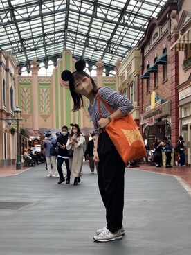 「BEAUTY&YOUTH UNITED ARROWS（ビューティーアンドユースユナイテッドアローズ）のアイテム（Tシャツ/カットソー、ブルー系）」を使った、rumiさん（レディース・160cm）の秋コーディネート