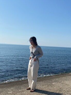 「usedのアイテム（デニムパンツ、ホワイト系）」を使った、rumiさん（レディース・160cm）の春コーディネート