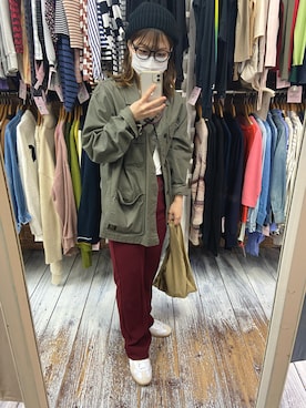 「GLOBAL WORK（グローバルワーク）のアイテム（スラックス、レッド系）」を使った、rumiさん（レディース・160cm）の秋コーディネート