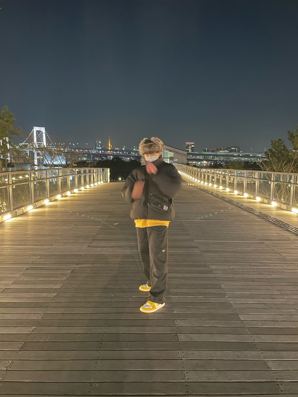 「お洒落さんとつながりたい、スニーカーコーデ、ダウンジャケット、フライトキャップ、nike dunk、Dickies、きれいめカジュアル、ブラック、ビッグシルエット、古着MIX」｜「niko and...のフライトキャップ（キャップ、グリーン系）」を使った、yokoyoko9さん（メンズ・170cm）の夏コーディネートの1枚目の写真