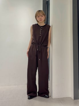 「アイテム（オールインワン・サロペット、ブラウン系）」を使った、serikaさん（レディース・153cm）の夏コーディネート