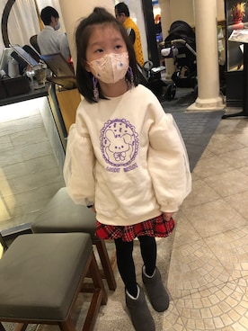 「matalanのアイテム（スカート、レッド系）」を使った、⭐️Mimi&TiTi⭐️蜜踢姐弟⭐️さん（キッズ）の冬コーディネート