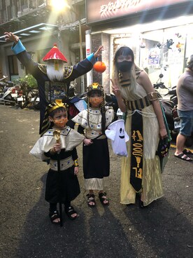 「手作りのアイテム（スカート、ブラック系）」を使った、⭐️Mimi&TiTi⭐️蜜踢姐弟⭐️さん（キッズ）の秋コーディネート