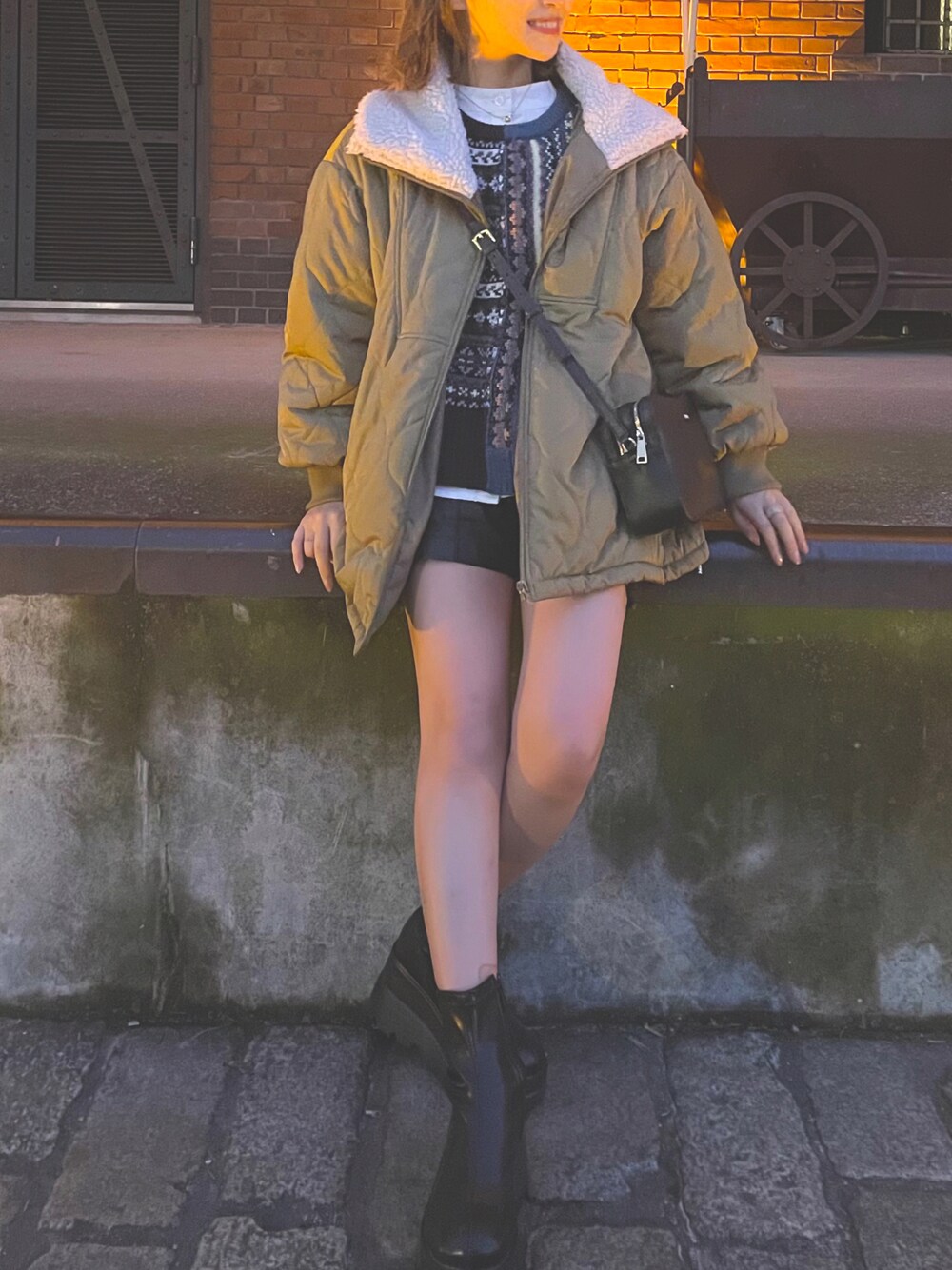 「休日コーデ、ゆるコーデ、着回しコーデ、シンプルコーデ、ニット、カジュアルコーデ、ブーツスタイル、大人ガーリー、カラーニット、わたしの推しブランド、お出かけコーデ」｜「BEAMSのアイテム（ニット/セーター、グリーン系）」を使った、もえかさん（レディース・152cm）の冬コーディネートの1枚目の写真