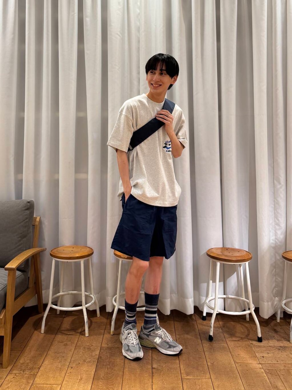 「urbanresearchdoors、Patagonia、スニーカーコーデ、アーバンリサーチドアーズ、newarrival、doors、yakpak、初夏のお出掛けコーデ、暮らしを楽しむ、lotto」｜「YAKPAKの『撥水』『別注』YAKPAK×DOORS　SHOULDER BAG M（ショルダーバッグ、ブルー系）」を使った、Imuさん（メンズ・177cm）の春コーディネートの1枚目の写真