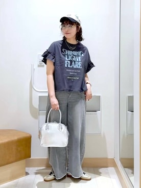 「アイテム（ボストンバッグ、グレー系）」を使った、nonさん（レディース・166cm）の春コーディネート