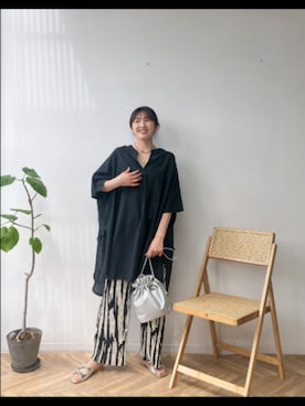 「AS KNOW AS plus（アズノゥアズプラス）のアイテム（バッグ）」を使った、yamanemakiさん（レディース・159cm）の夏コーディネート