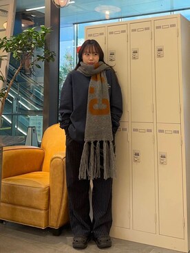 「冬の差し色コーデ」｜「アイテム（スウェット）」を使った、satsukiさん（レディース・157cm）の冬コーディネート