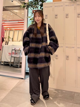 「アイテム（ノーカラージャケット、ブルー系）」を使った、satsukiさん（レディース・157cm）の秋コーディネート