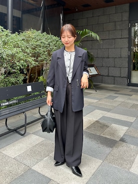 「CAPRICIEUX LE'MAGE（カプリシューレマージュ）の【サイズ展開あり】〈C.L〉リネンタッチテーラードジャケット（テーラードジャケット、ブラック系）」を使った、misaki_lemageさん（レディース・158cm）の春コーディネート