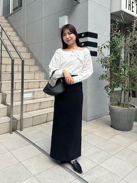 「CAPRICIEUX LE'MAGE（カプリシューレマージュ）のオフショルパフブラウス（シャツ/ブラウス、ホワイト系）」を使った、misaki_lemageさん（レディース・158cm）の春コーディネート