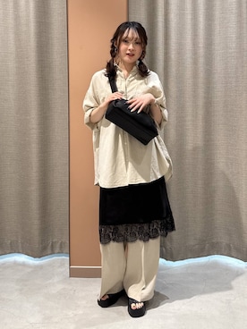 「LOWRYS FARM（ローリーズファーム）のバスケットワイドパンツ 637610（スラックス、ホワイト系）」を使った、hinaさん（レディース・156cm）の春コーディネート