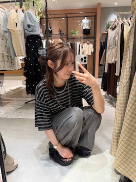 「LOWRYS FARM（ローリーズファーム）のカンドウフィットＫｎｉｔサンダル 637889（サンダル、ブラック系）」を使った、hinaさん（レディース・156cm）の春コーディネート