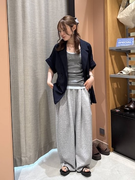 「LOWRYS FARM（ローリーズファーム）のＢＡＳＩＣシアータンク 1042099（タンクトップ、グレー系）」を使った、hinaさん（レディース・156cm）の夏コーディネート