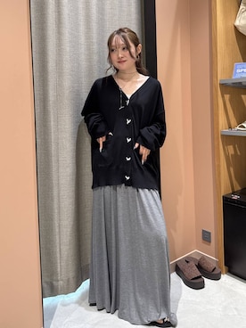 「LOWRYS FARM（ローリーズファーム）のカットギャザーロングスカート 637573（スカート、グレー系）」を使った、hinaさん（レディース・156cm）の夏コーディネート