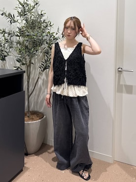 「LOWRYS FARM（ローリーズファーム）のカンドウフィットサムリングサンダル 638124（サンダル、ブラック系）」を使った、hinaさん（レディース・156cm）の夏コーディネート