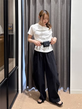 「LOWRYS FARM（ローリーズファーム）のタックボリュームパンツ　1051987（その他パンツ、ブラック系）」を使った、hinaさん（レディース・156cm）の夏コーディネート