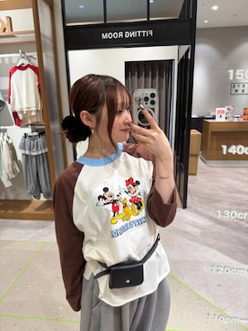 「LOWRYS FARM（ローリーズファーム）の【接触冷感・UVカット】カットイージードロストパンツ 1044353（スウェットパンツ、グレー系）」を使った、hinaさん（レディース・156cm）の秋コーディネート