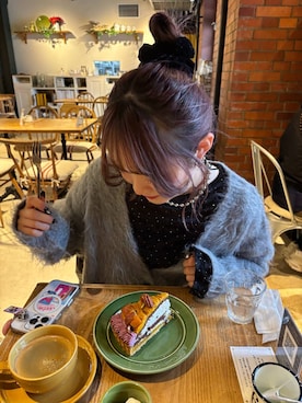 「LOWRYS FARM（ローリーズファーム）のシャギーロングＶカーディガン　595935（カーディガン/ボレロ）」を使った、hinaさん（レディース・156cm）の冬コーディネート