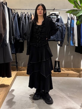 「PAGEBOY（ページボーイ）のハイショクステッチフリルスカート【ウエストゴム/ストレスフリー】（スカート、ブラック系）」を使った、Ruuさん（レディース・158cm）の秋コーディネート