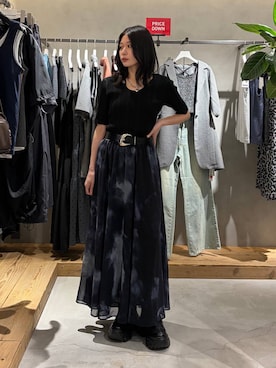 「PAGEBOY（ページボーイ）のスモークアートフレアスカート（スカート、ブラック系）」を使った、Ruuさん（レディース・158cm）の夏コーディネート