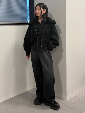 「PAGEBOY（ページボーイ）のカーブラインコクーンデニム【セットアップ対応】（デニムパンツ、ブラック系）」を使った、Ruuさん（レディース・158cm）の秋コーディネート