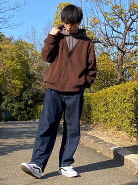 「アイテム（カーディガン/ボレロ、ブラウン系）」を使った、せーやさん（メンズ・170cm）の春コーディネート
