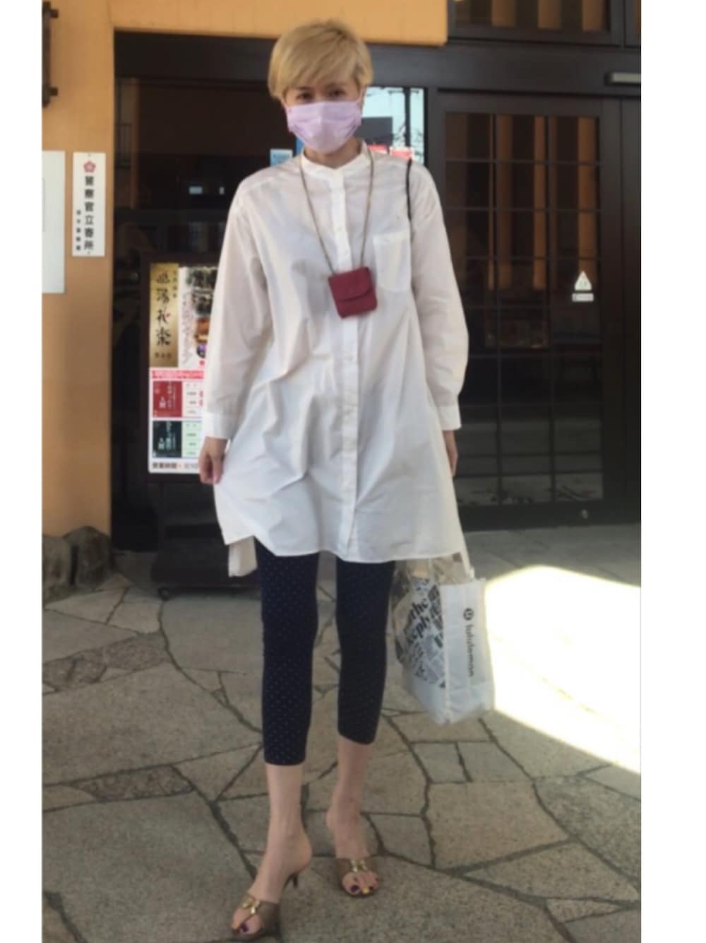 「オトナカジュアル、春コーデ、アップルピアス」｜「LOUIS VUITTONのアイテム（サンダル、ベージュ系）」を使った、naoさん（レディース・170cm）の春コーディネートの1枚目の写真