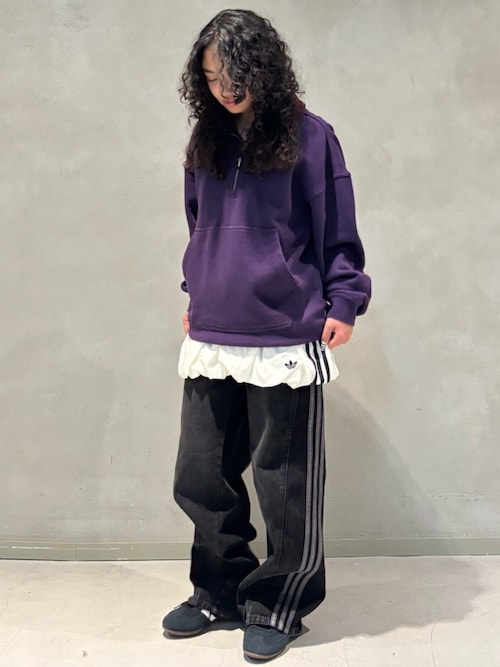 海外限定 adidas ルーズデニムパンツ ストライプ ブラック Sサイズ 海外限定 adidas ルーズデニムパンツ ストライプ ブラック Sサイズ