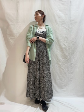 「ITEMS URBANRESEARCH（アイテムズ アーバンリサーチ）のシアーヨウリュウシャツ（シャツ/ブラウス、グリーン系）」を使った、aoiさん（レディース・162cm）の春コーディネート