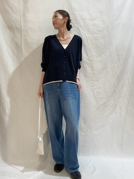 「ITEMS URBANRESEARCH（アイテムズ アーバンリサーチ）のコクーンワイドパンツ（その他パンツ、ブルー系）」を使った、aoiさん（レディース・162cm）の秋コーディネート