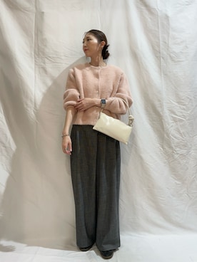 「ITEMS URBANRESEARCH（アイテムズ アーバンリサーチ）のダブルフェイスニットカーデ（ニット/セーター、ピンク系）」を使った、aoiさん（レディース・162cm）の秋コーディネート