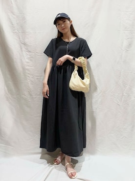 「初夏のお出かけコーデ」｜「アイテム（ワンピース/ドレス）」を使った、aoiさん（レディース・161cm）の春コーディネート