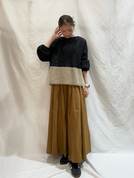 「ITEMS URBANRESEARCH（アイテムズ アーバンリサーチ）のウエストギャザースカート（スカート）」を使った、aoiさん（レディース・162cm）の秋コーディネート