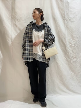 「ITEMS URBANRESEARCH（アイテムズ アーバンリサーチ）のダンボールバレルパンツ（その他パンツ、ブラック系）」を使った、aoiさん（レディース・162cm）の秋コーディネート