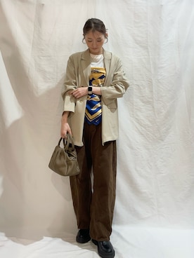「ITEMS URBANRESEARCH（アイテムズ アーバンリサーチ）のバレルレッグパンツ（その他パンツ、ブラウン系）」を使った、aoiさん（レディース・162cm）の春コーディネート