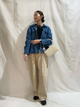 「ITEMS URBANRESEARCH（アイテムズ アーバンリサーチ）のコーデュロイバレルパンツ（その他パンツ、ホワイト系）」を使った、aoiさん（レディース・162cm）の秋コーディネート