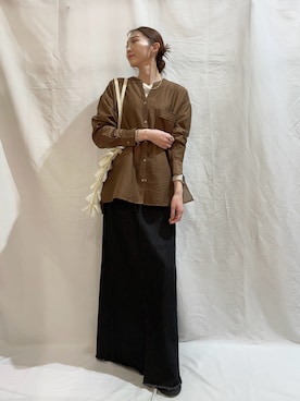 「ITEMS URBANRESEARCH（アイテムズ アーバンリサーチ）のデニムロングスカート（スカート、ブラック系）」を使った、aoiさん（レディース・162cm）の春コーディネート