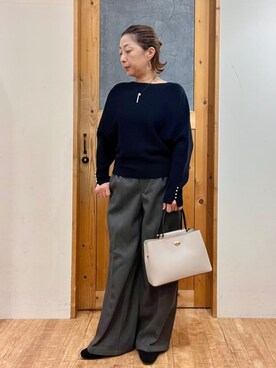 「DRESKIP（ドレスキップ）の【洗濯機可】女性らしさ溢れる もちもちタッチが心地よい ドルマンニット（ニット/セーター、ブラック系）」を使った、yumiさん（レディース・154cm）の秋コーディネート