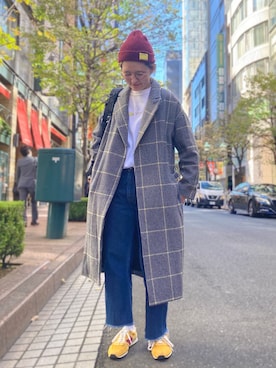 「アイテム（スニーカー、イエロー系）」を使った、nacoさん（レディース・162cm）の秋コーディネート