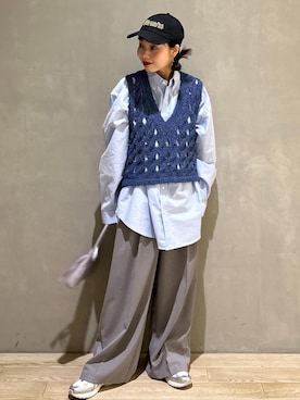 「FEMME」｜「アイテム（帽子）」を使った、AKARIさん（レディース・157cm）の冬コーディネート