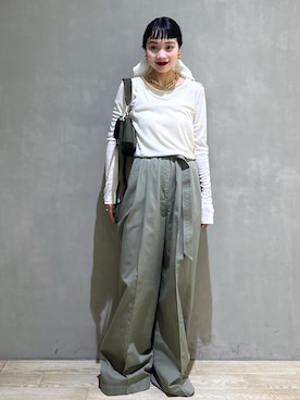 「ADAM ET ROPE'（アダムエロペ）のフラップミニ2WAYショルダーバッグ（ショルダーバッグ）」を使った、AKARIさん（レディース・157cm・30代）の秋コーディネート